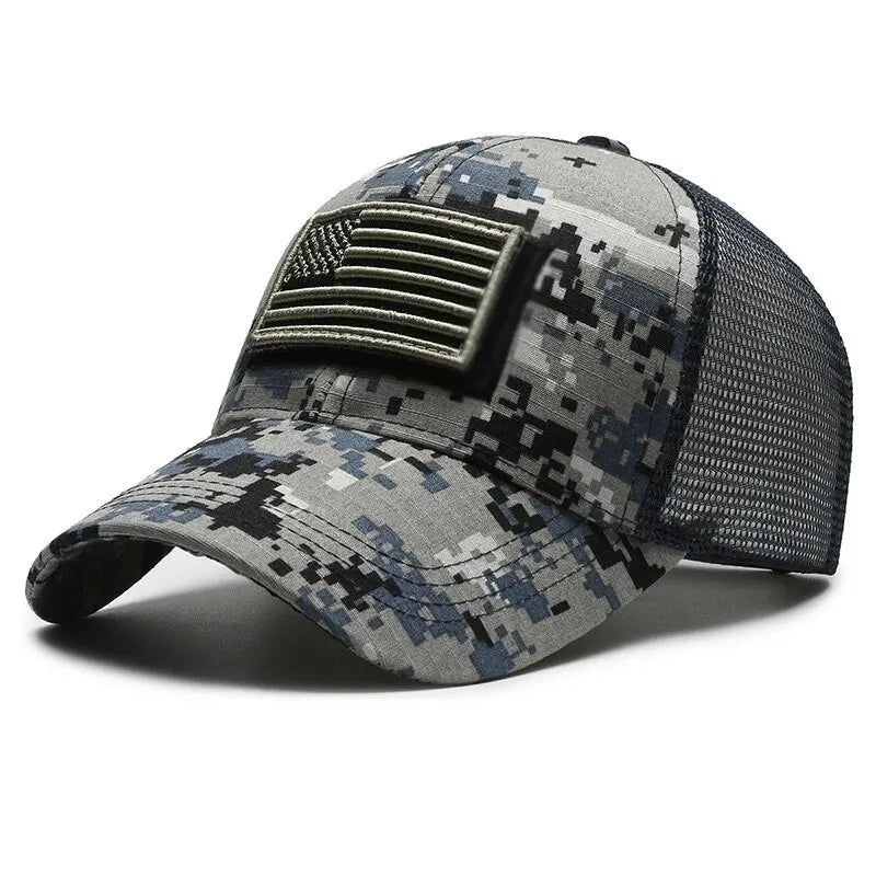 Baseball cap made of breathable mesh with embroidered details and sun protection for outdoor activities.