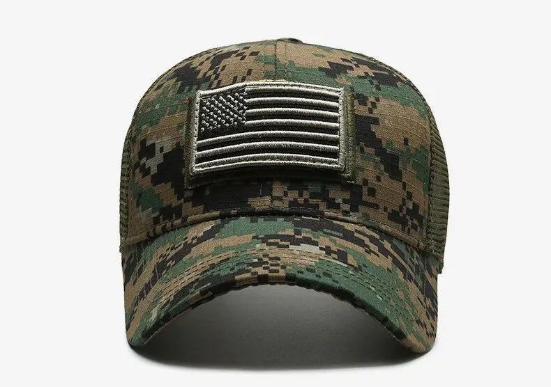 Baseball cap made of breathable mesh with embroidered details and sun protection for outdoor activities.