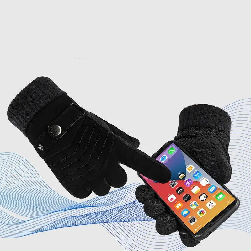Men's winter leather gloves for cycling and motorcycling.